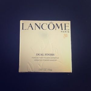 Lancôme Dual Finish Powder